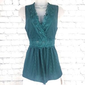 2/$15 Shein Size M Green Lace Detail Top